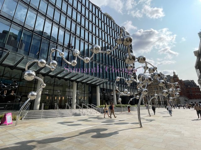 Public art outside London Liverpool Street